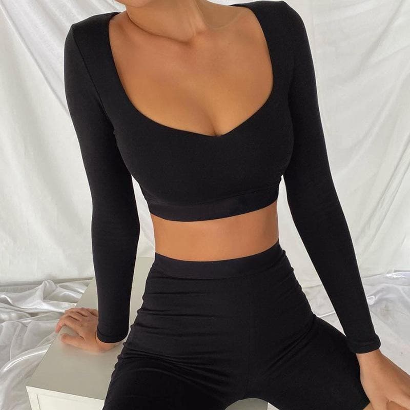 Low Cut Slim Long Sleeve Top And Shorts